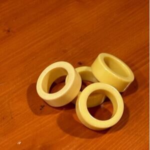 Vintage Bakelite Napkin Rings - Set of 4